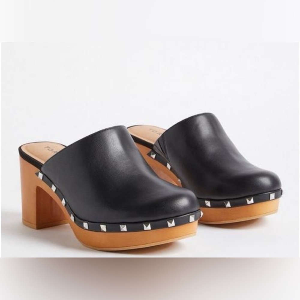 NWOT Torrid WW Black Leather Studded Clogs